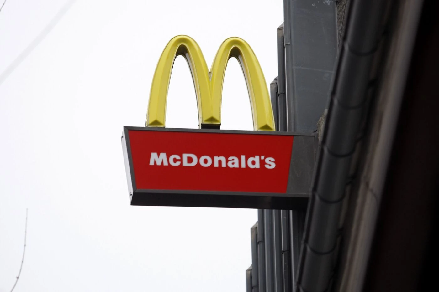 « Je ne suis pas fière de lui » : à 7 ans, il conduit la voiture de sa mère pour emmener sa petite sœur au McDo