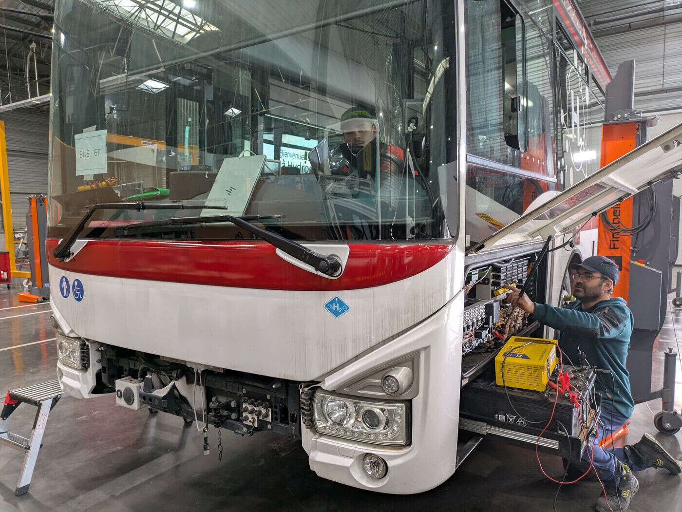 Fini le gazole : bientôt le premier autocar scolaire à hydrogène en circulation à Clermont-Ferrand