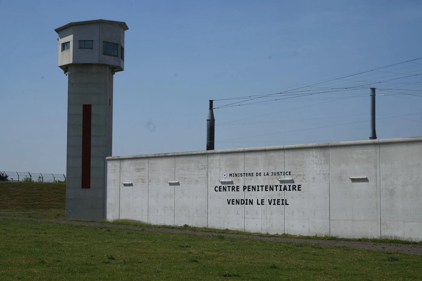 Prison de haute sécurité : les 17 premiers narcotrafiquants, considérés comme dangereux, sont arrivés à Vendin-le-Vieil
