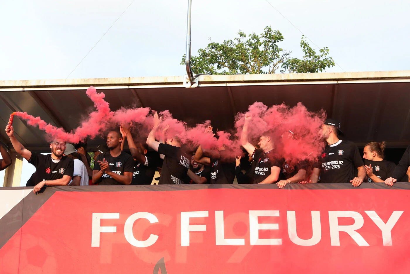 Avec Fleury promu en National, le week-end de fête continue pour le football francilien