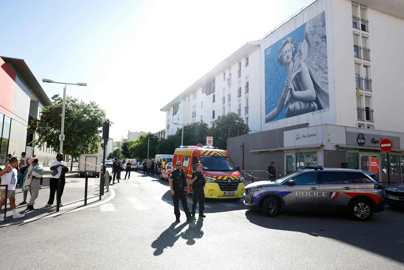 Fusillade mortelle à Nice : trois suspects mis en examen, dont le tireur présumé