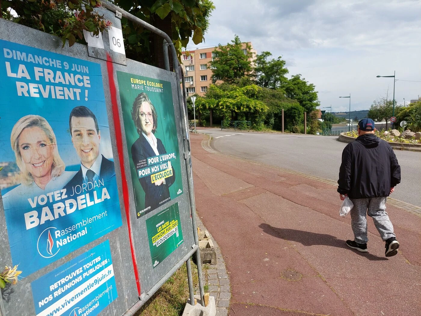 Enquête sur les campagnes électorales RN : d’importantes saisies d’argent effectuées chez des imprimeurs proches du parti