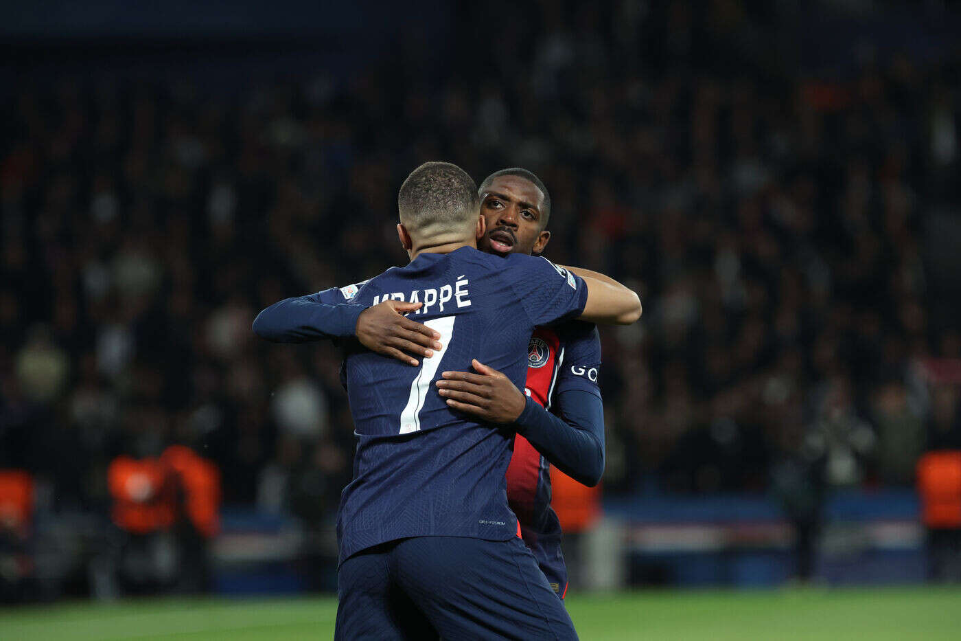 « Je suis son premier supporter » : Kylian Mbappé encense Ousmane Dembélé, en feu avec le PSG