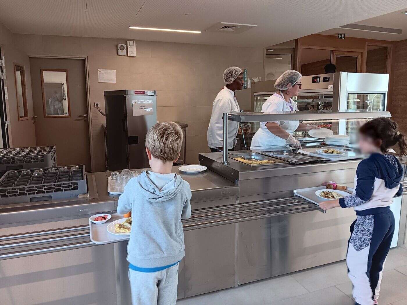 Yvelines : des dizaines d’enfants victimes vraisemblablement d’une intoxication alimentaire