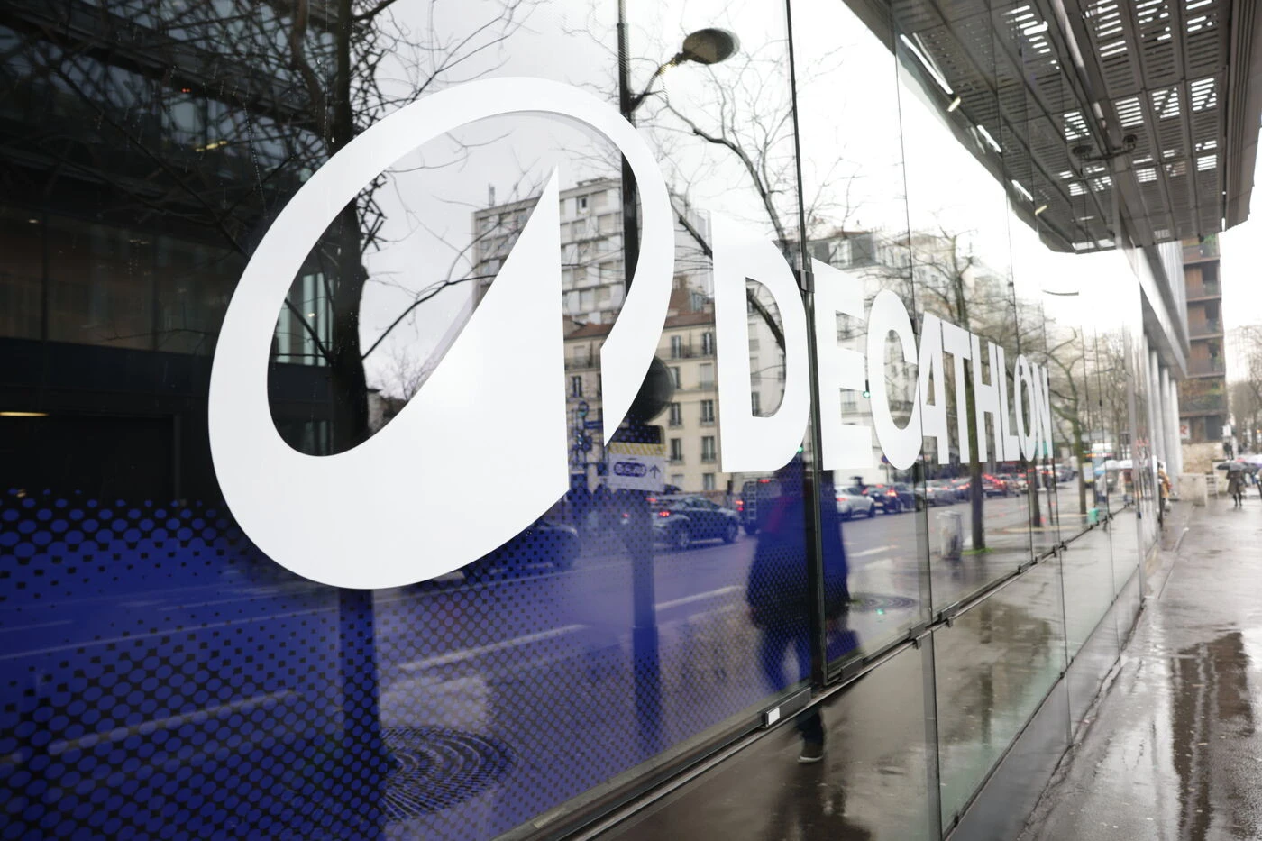 « Nos salaires avant leurs dividendes » : les salariés de Decathlon appelés à se mobiliser samedi 6 juin