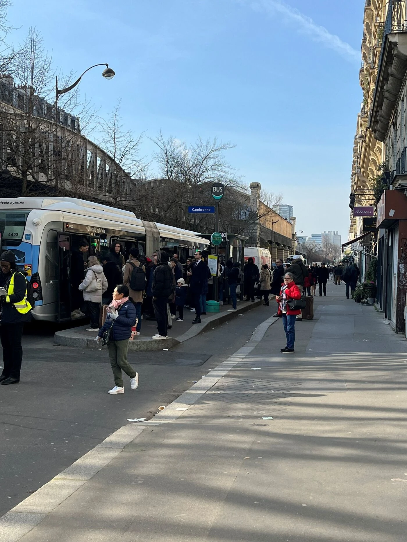 Grand Paris : des usagers surpris par la fermeture de la ligne 6 entre l’Etoile et La Motte-Picquet-Grenelle