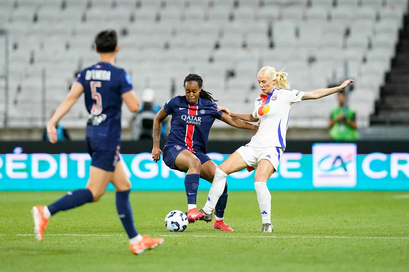 Football : l’internationale française Marie-Antoinette Katoto quitte le PSG et signe quatre ans à Lyon