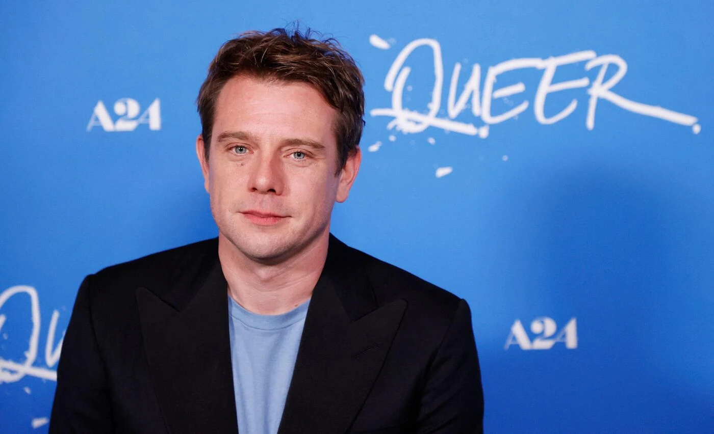 « L’un des plus gros talents créatifs » : Jonathan Anderson nommé directeur artistique des collections Femme de Dior