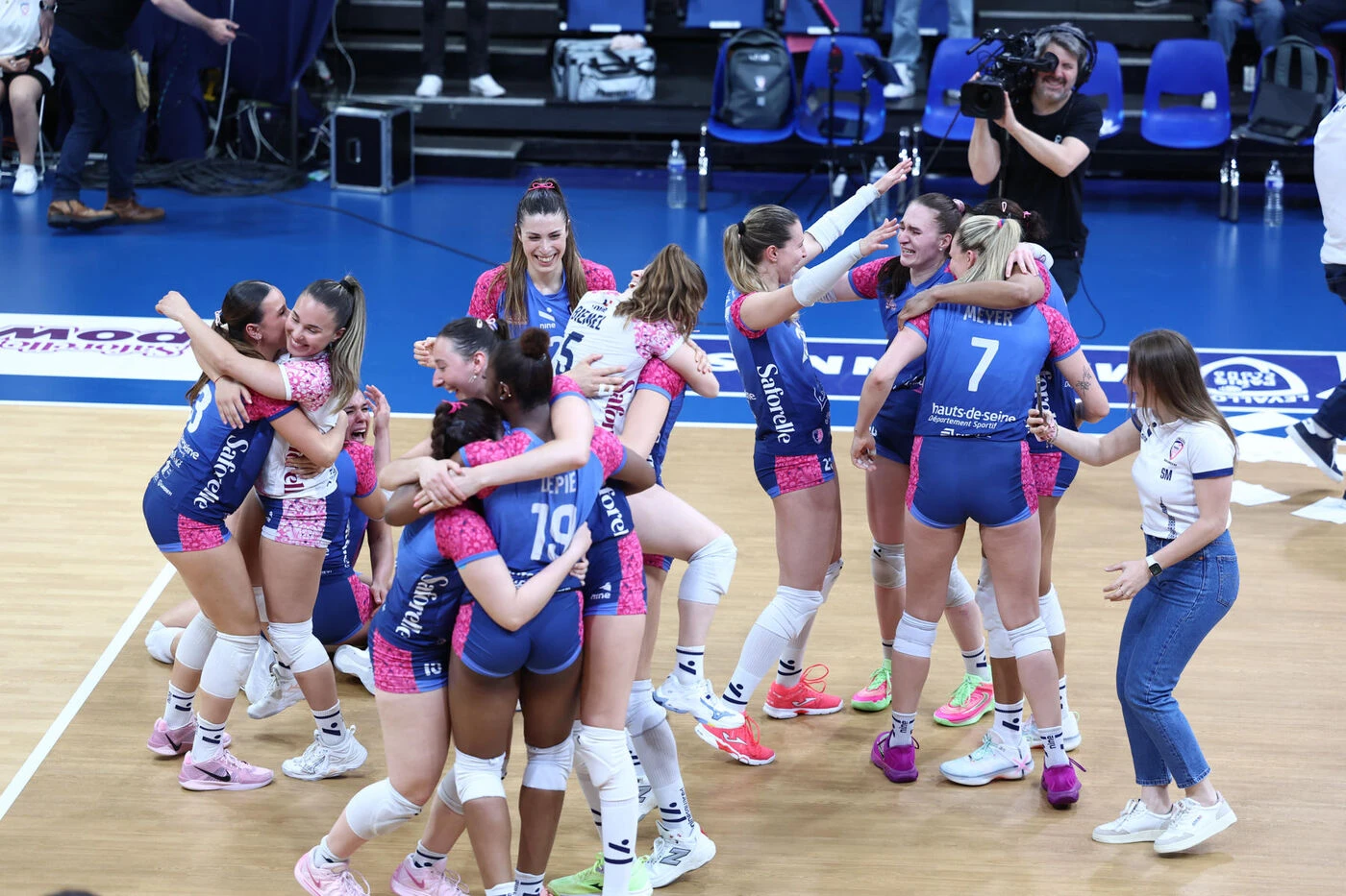 Volley : les Mariannes 92 conservent leur titre de championnes de France en battant Nantes en finale