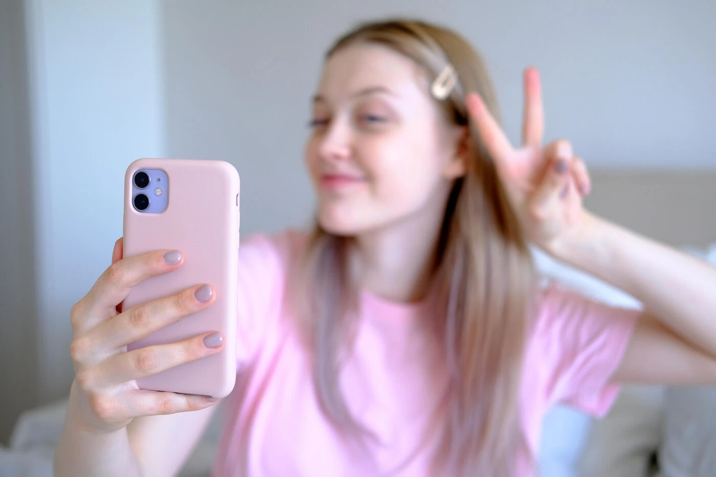 Réseaux sociaux : après Instagram, Meta étend ses « comptes adolescents », mieux protégés, à Facebook et Messenger