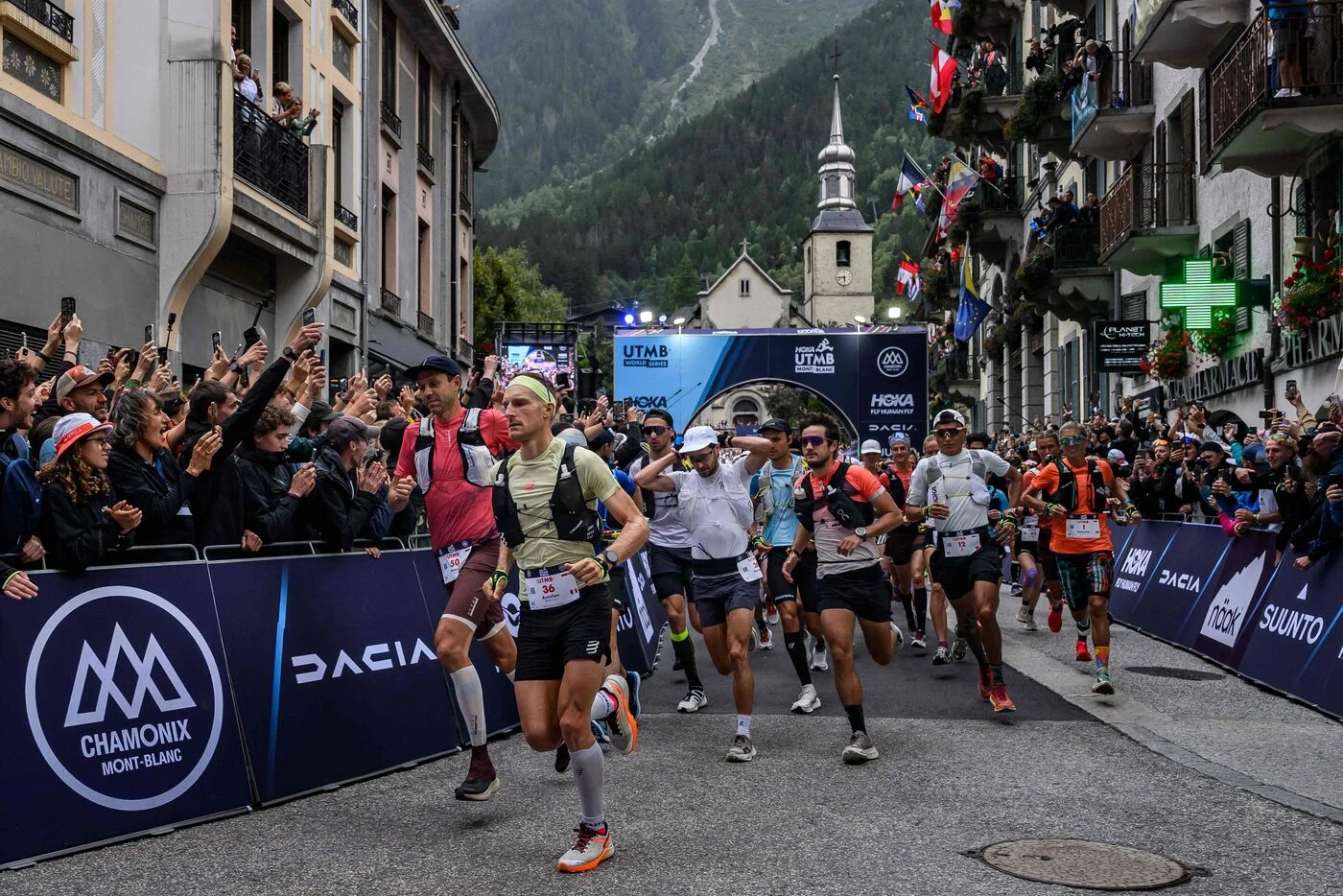 Ultra-Trail du Mont-Blanc : l’Anglais Tom Evans s’impose au terme de plus de 170 km et 19 heures d’efforts