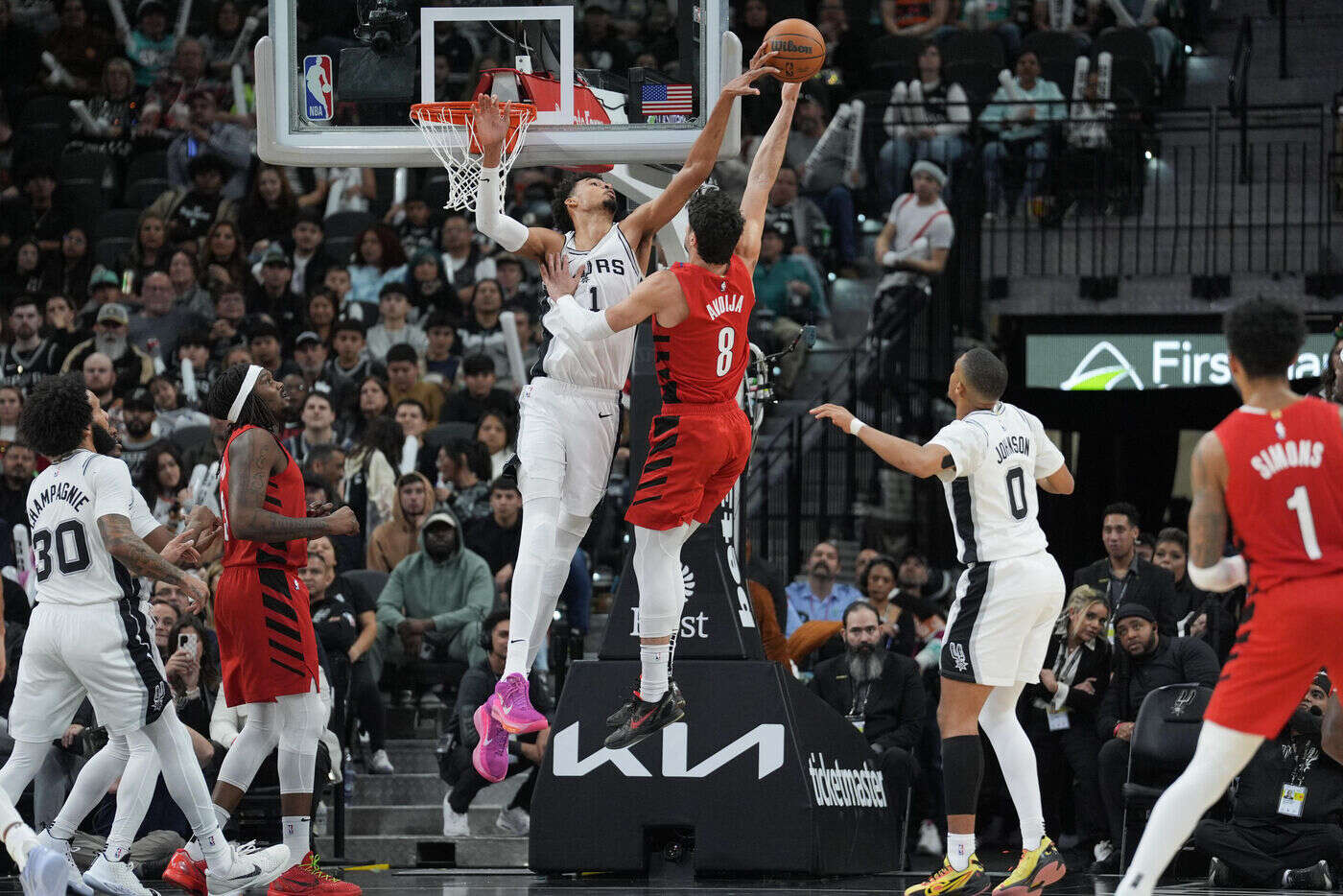 NBA : la vidéo incroyable des 10 « blocks » de Wembanyama face à Portland