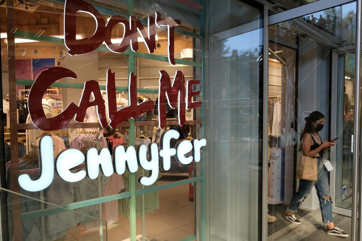 Prêt-à-porter : la marque Jennyfer demande sa mise en liquidation judiciaire