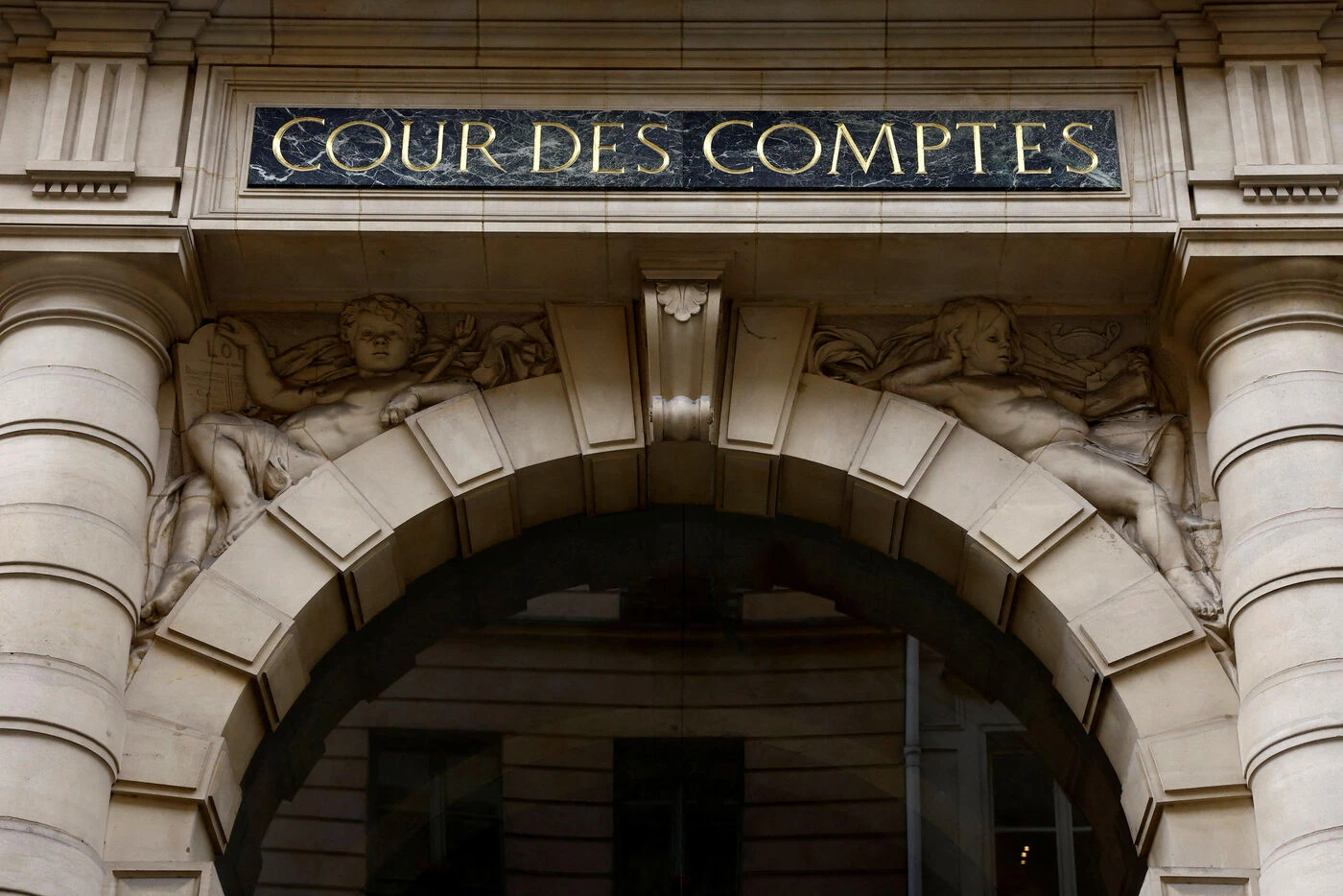 Déficit public : la Cour des comptes pointe la responsabilité des collectivités dans la dégradation des comptes