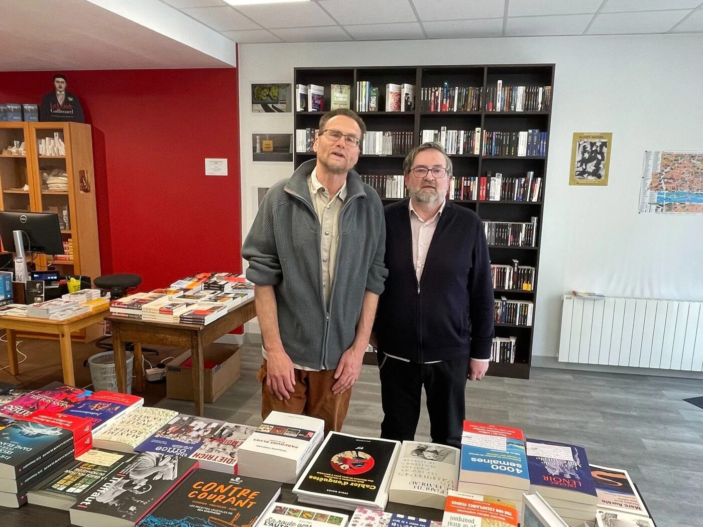 « On est bien accueilli, c’est bon signe ! » : une nouvelle librairie indépendante s’installe à Orléans