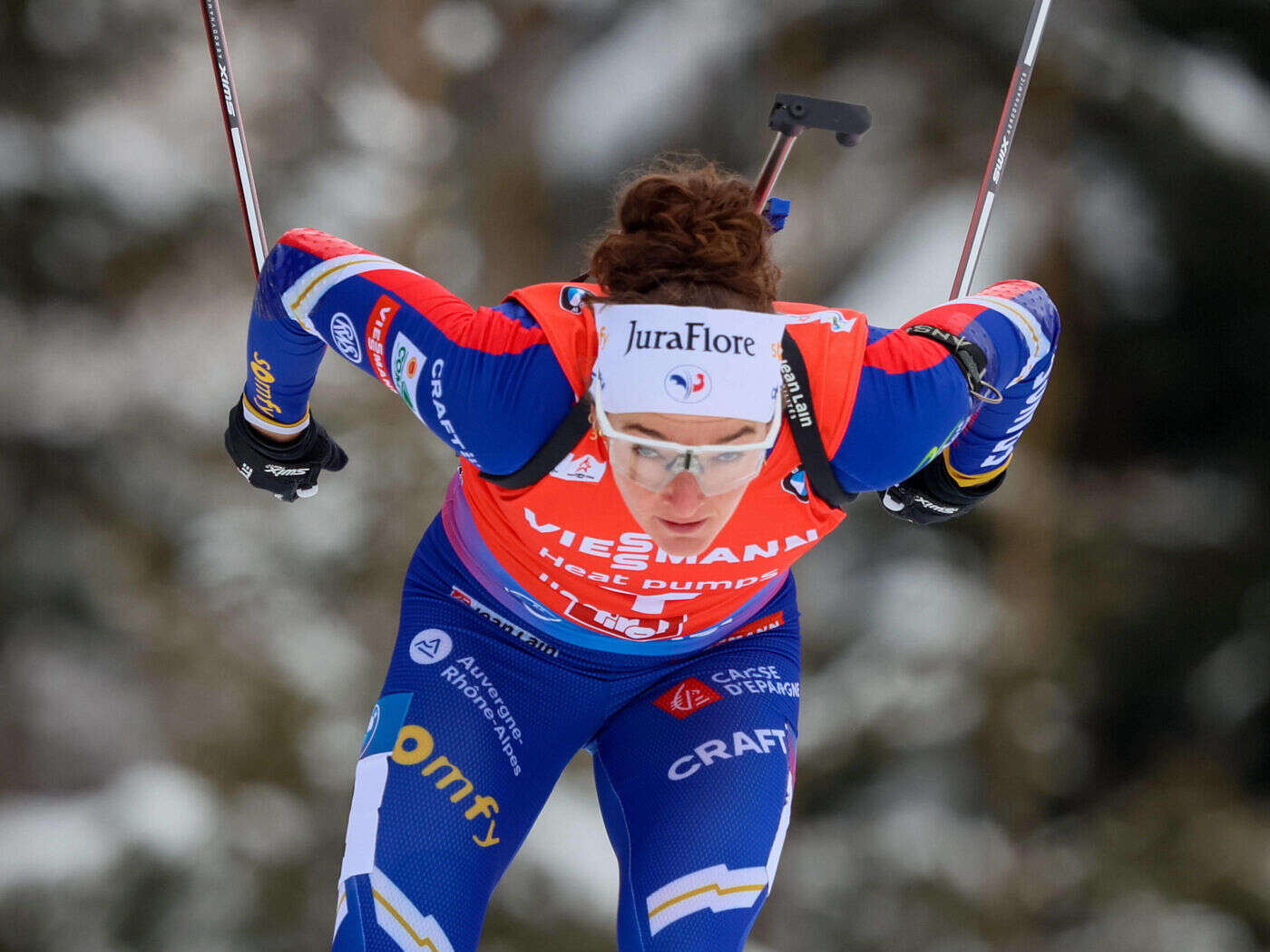 Biathlon : les Bleues craquent sur le dernier tour et finissent deuxièmes du relais derrière l’Allemagne