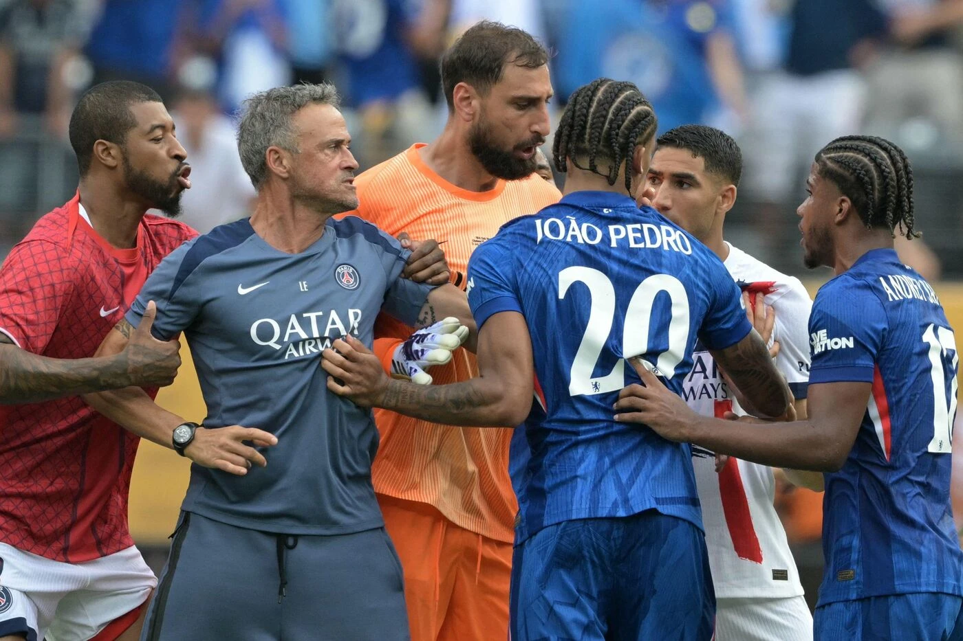 Altercation Luis Enrique-Joao Pedro : cinq minutes pour comprendre ce que risque vraiment l’entraîneur du PSG