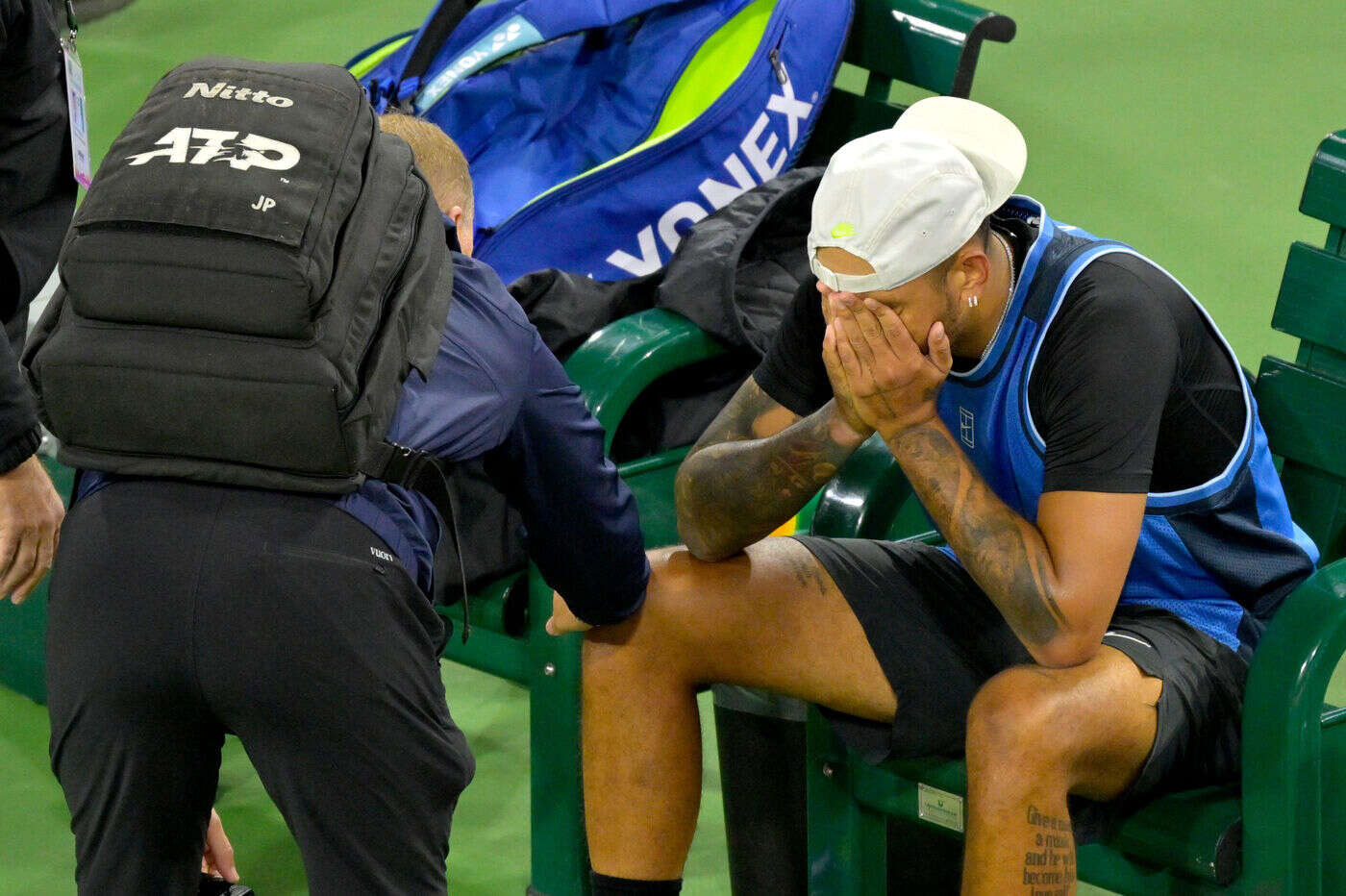 Tennis : « À quoi bon ? », en larmes, Nick Kyrgios abandonne à Indian Wells et s’interroge sur son avenir