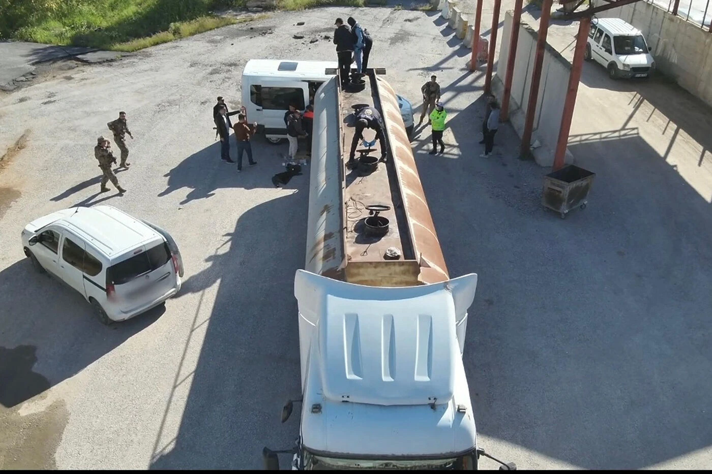Turquie : 30 migrants découverts dans la cuve d’un camion-citerne