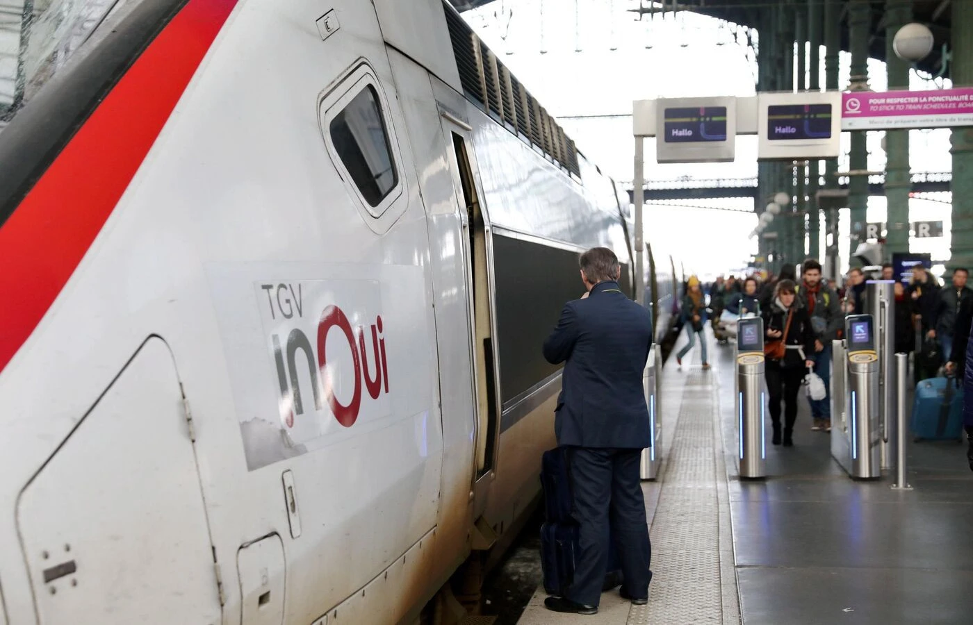 Circulation des TGV « fortement » perturbée à Lille, à cause d’un vol de câbles