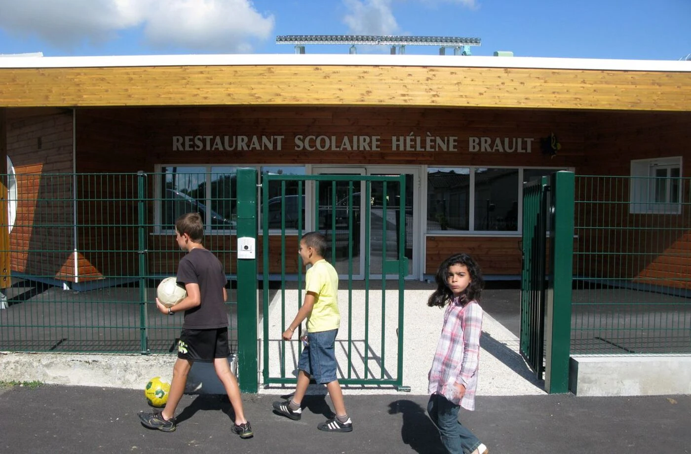 « Des jeunes qui n’ont pas grand-chose à faire » : une cantine scolaire vandalisée à Compiègne