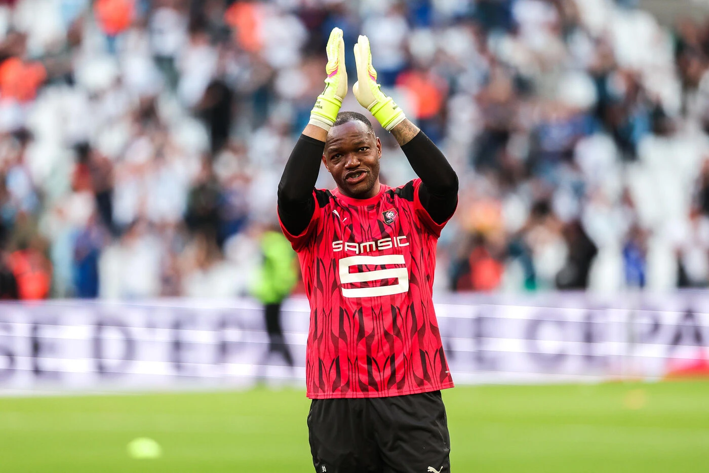Football : champion du monde 2018 avec les Bleus, Steve Mandanda met un terme à sa carrière à 40 ans