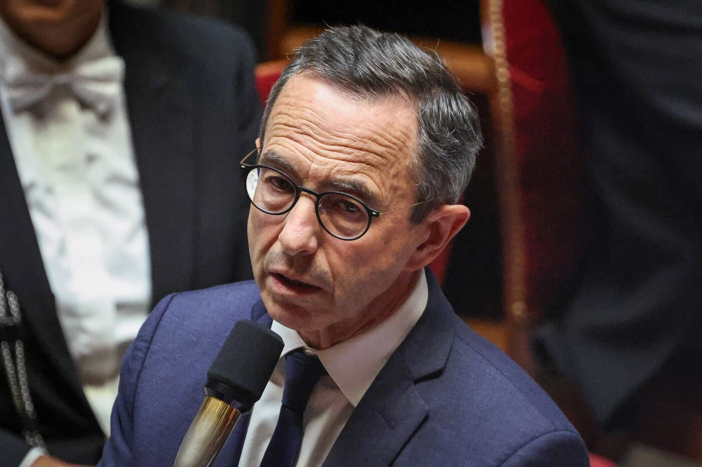 Un « racisme généralisé dans la police » ? Bruno Retailleau annonce porter plainte après les propos d’une élue LFI
