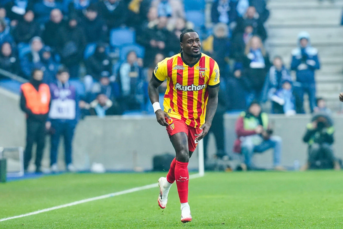 Mercato : l’ancien attaquant lensois Mbala Nzola va rebondir à Pise