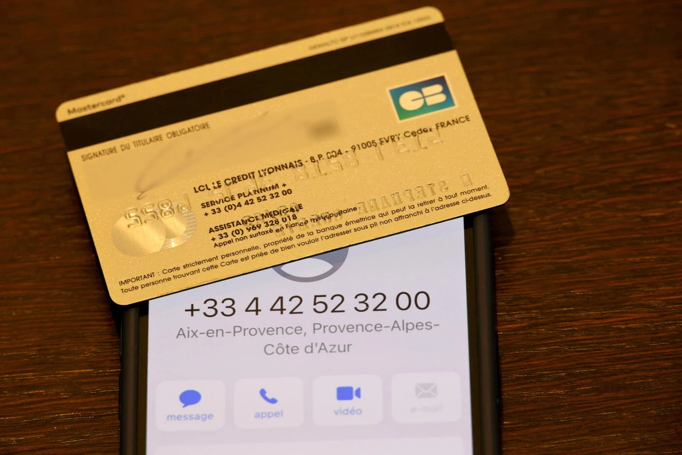 Villeparisis : le coursier récupérait les cartes bancaires auprès des victimes d’escroquerie