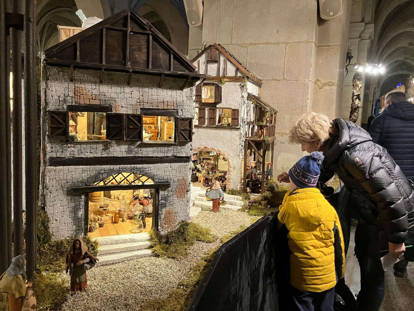 « Comme un petit village sicilien du XVIIe siècle » : dans l’église de Morteau, une crèche de 1 500 personnages