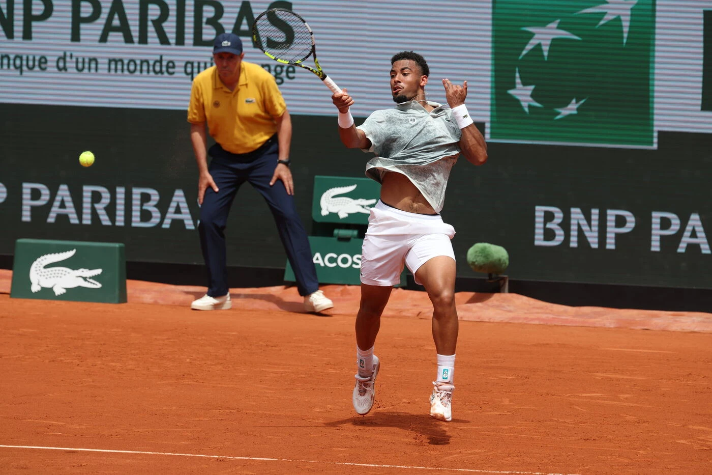 « La singularité du tournoi de Roland-Garros » : le Grand Chelem parisien garde ses juges de ligne pour 2026