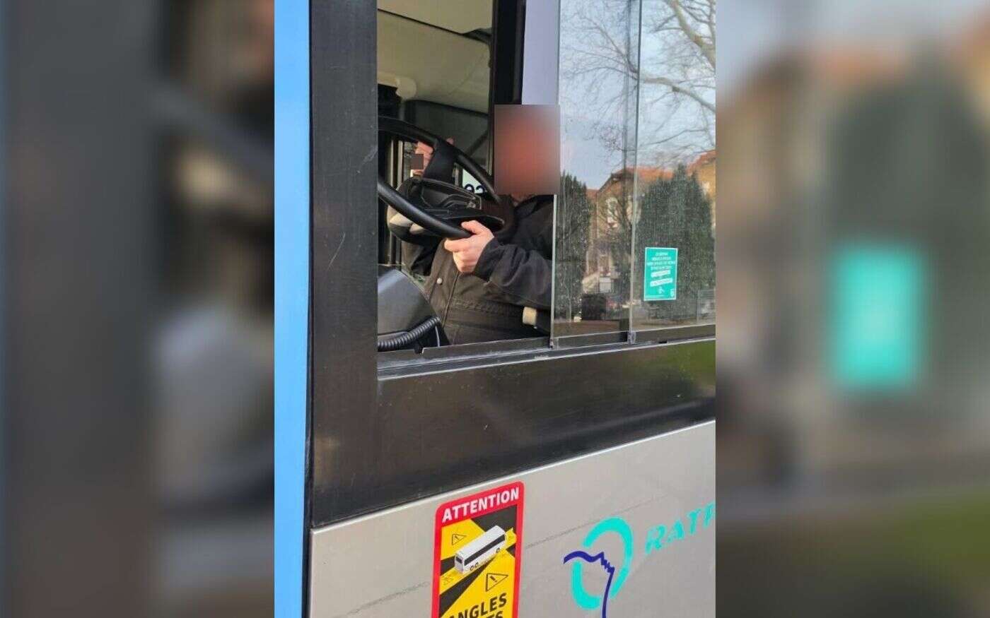 « Le volant m’est resté dans les mains » : mystérieux incident sur un bus RATP aux Pavillons-sous-Bois