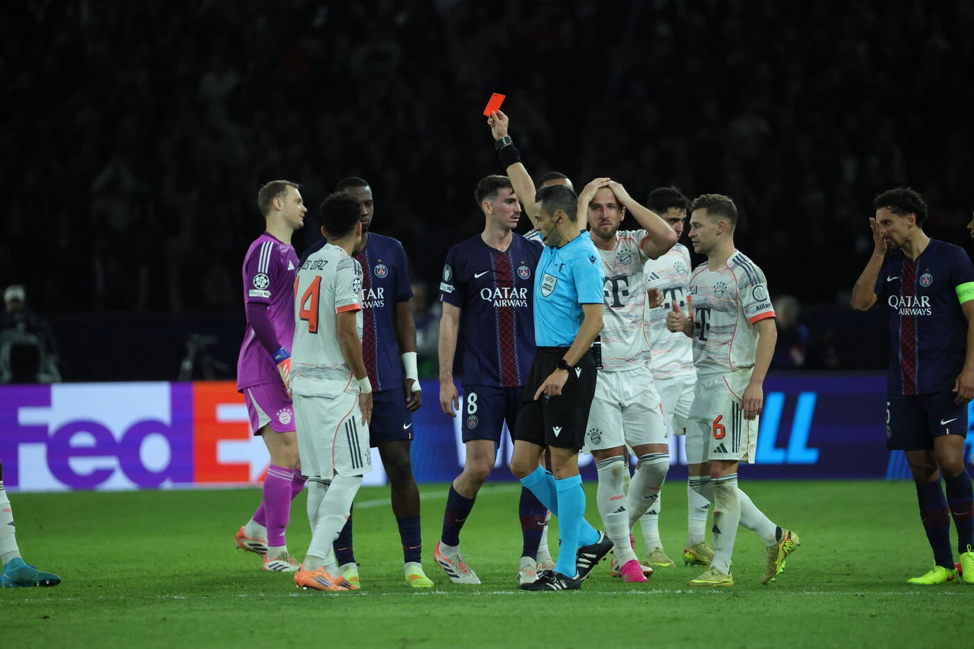 « Ça ne méritait pas rouge » : Toni Kroos critique l’expulsion de Diaz, qui a blessé Hakimi lors de PSG-Bayern