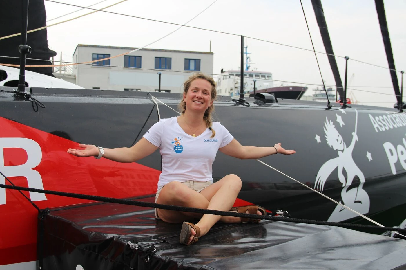 Un nouvel Imoca 100 % finistérien pour la skippeuse Élodie Bonafous, qui vise la Route du rhum 2026 et le Vendée Globe 2028