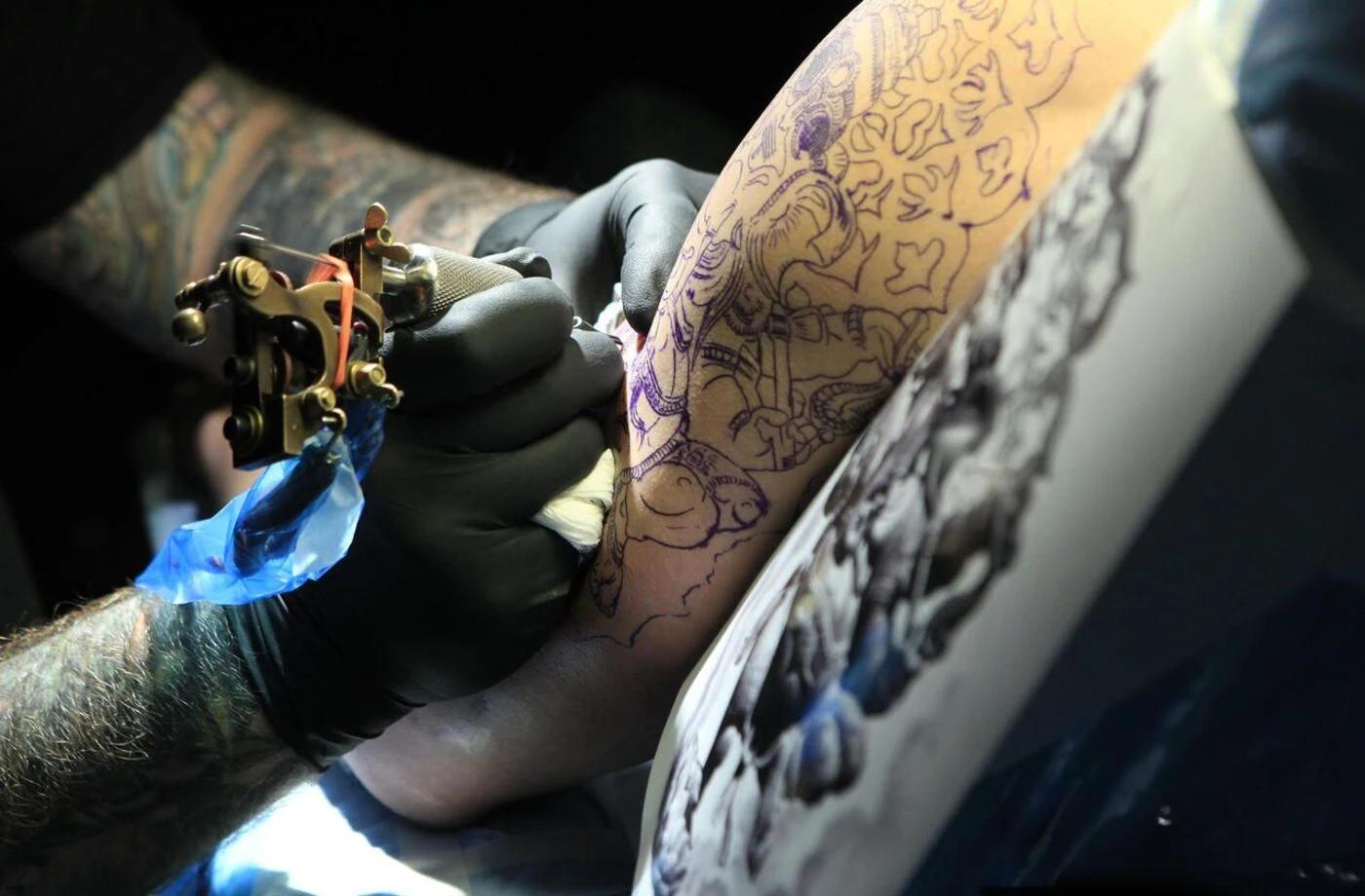 Neuilly-sur-Marne: 18 ans de prison pour le tatoueur violeur en série
