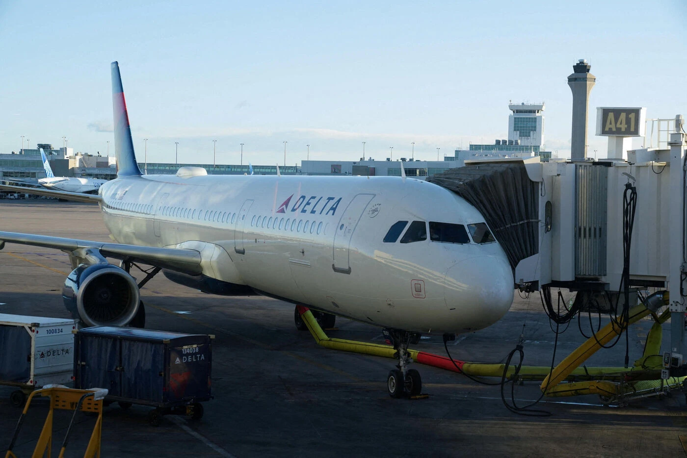 Les compagnies aériennes United et Delta poursuivies pour avoir vendu des sièges côté fenêtre… sans fenêtre