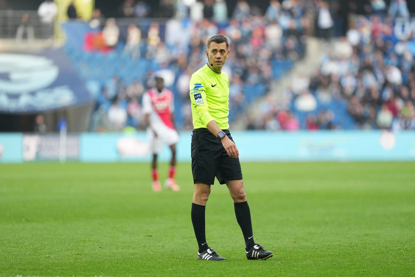 Ligue des champions : un corps arbitral 100 % français avec Letexier et Turpin pour arbitrer Barcelone-Inter