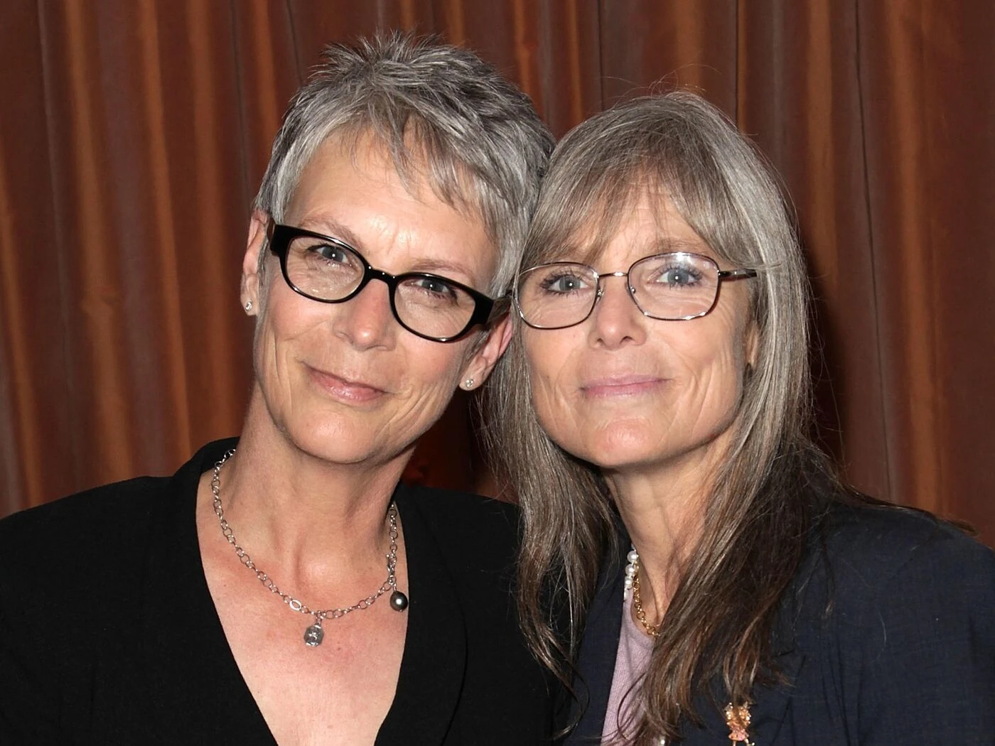 « Séparées de nombreuses années » : Jamie Lee Curtis annonce le décès de sa sœur, Kelly, également actrice