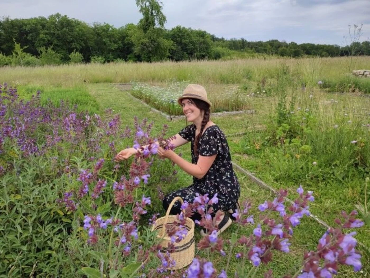 « Apprendre à écouter, à observer, ça leur fait du bien » : Julie, institutrice de l’Aube, partage sa passion des plantes avec ses élèves