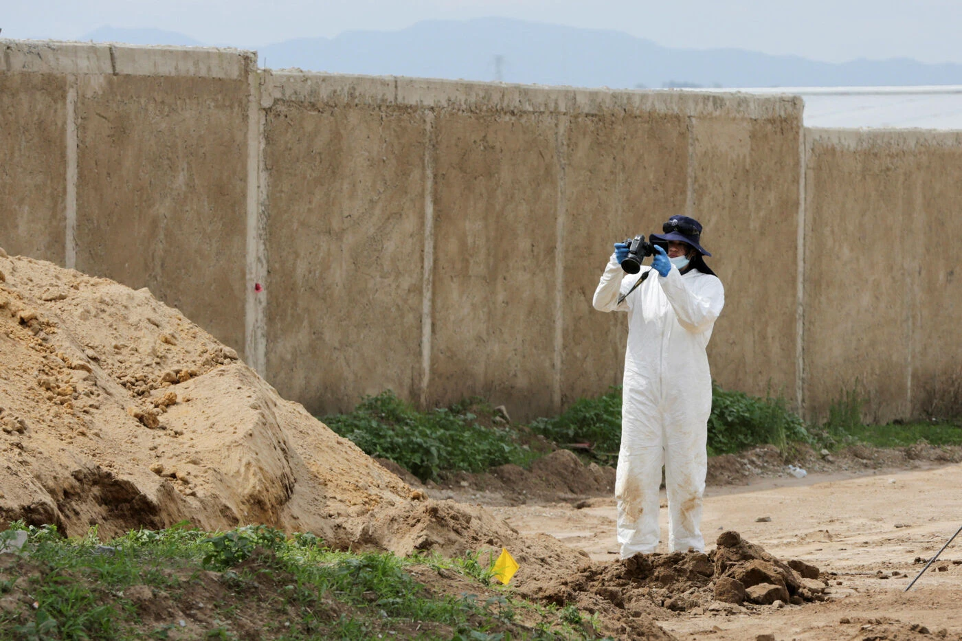 Des restes humains éparpillés dans 42 sacs : le Mexique découvre de nouveaux cadavres dans une fosse commune clandestine