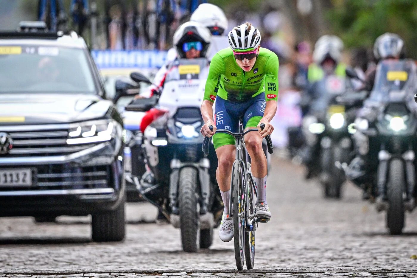 Mondiaux de cyclisme : Tadej Pogacar à nouveau sacré après avoir tué le suspense à 70 km de l’arrivée
