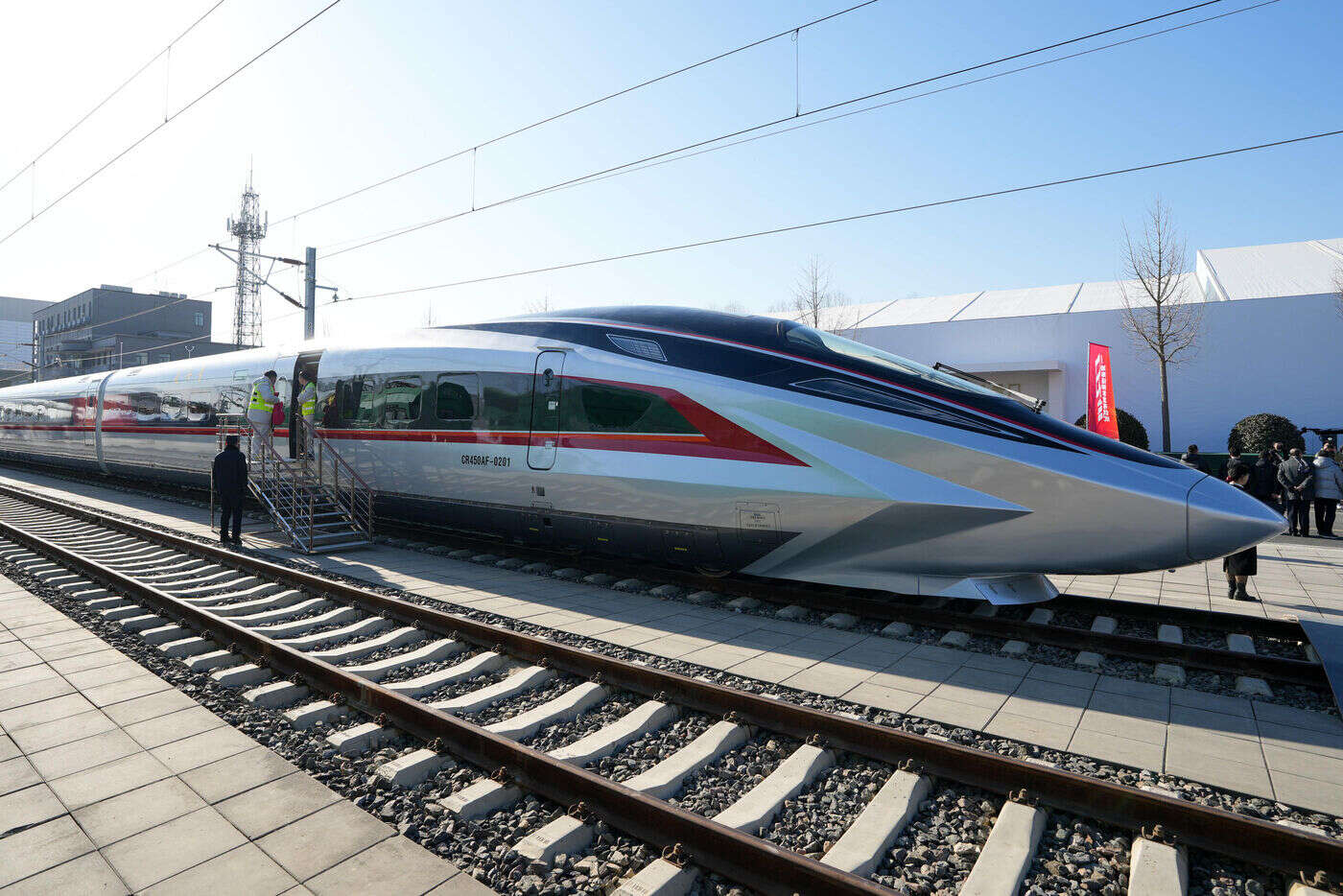 Jusqu’à 450 km/h… la Chine dévoile le prototype de ce qui pourrait devenir le TGV le plus rapide du monde