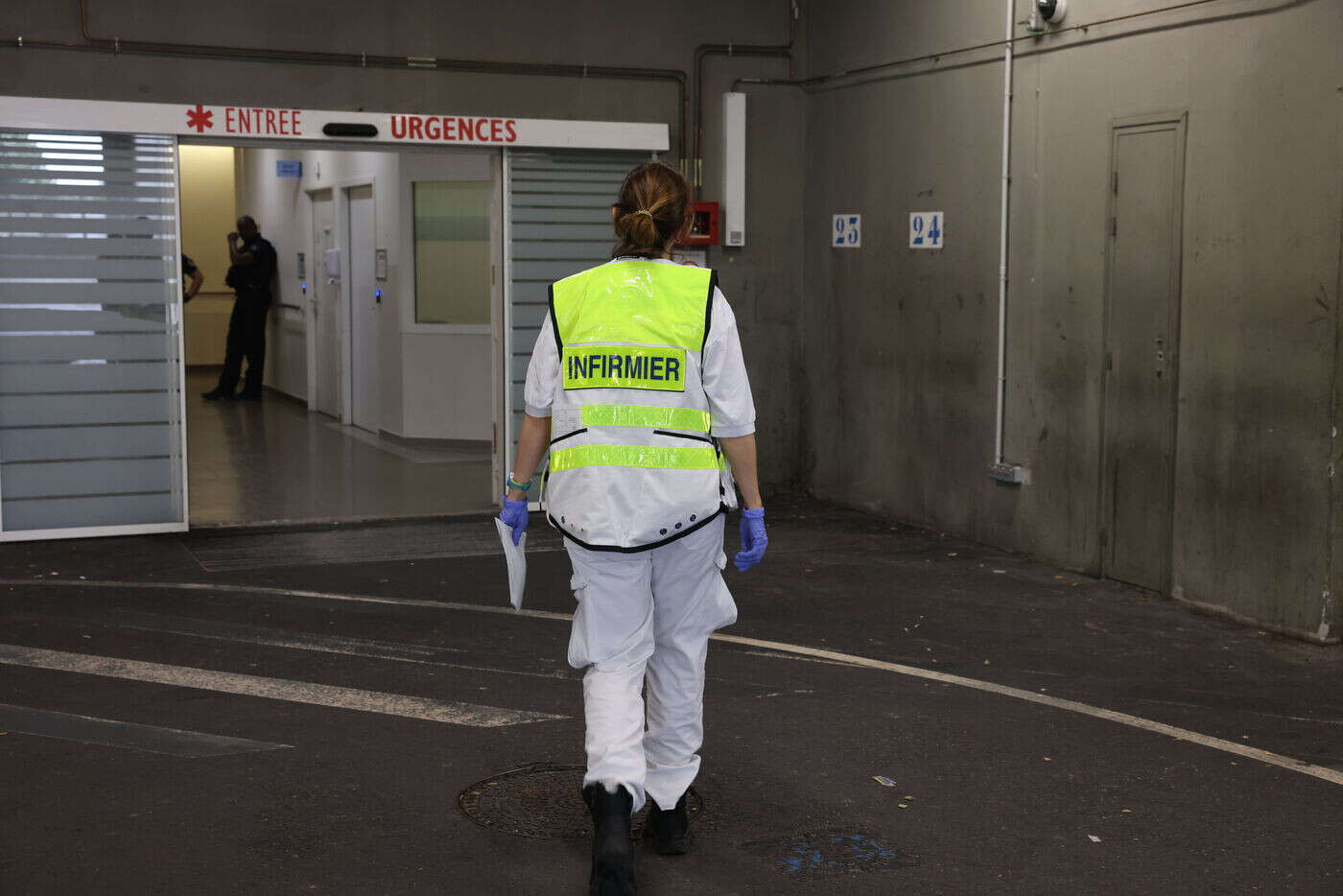 Deux personnes blessées dans les Bouches-du-Rhône après avoir bu de l’eau minérale contaminée à la soude caustique