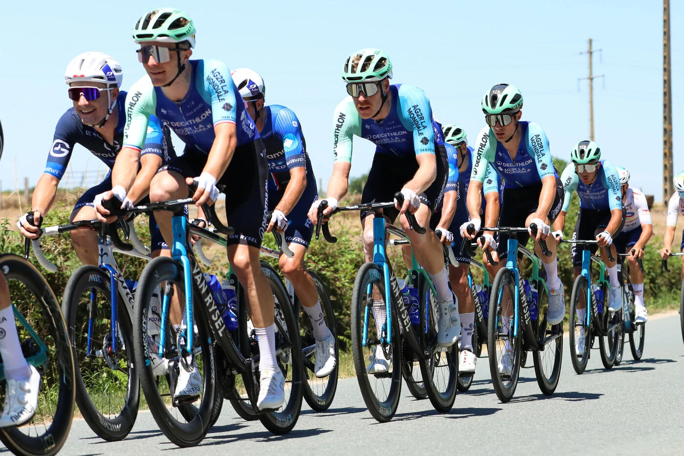 Cyclisme : « Gagner le Tour d’ici 2030 », le groupe CMA CGM nouveau cosponsor de l’équipe Décathlon dès 2026