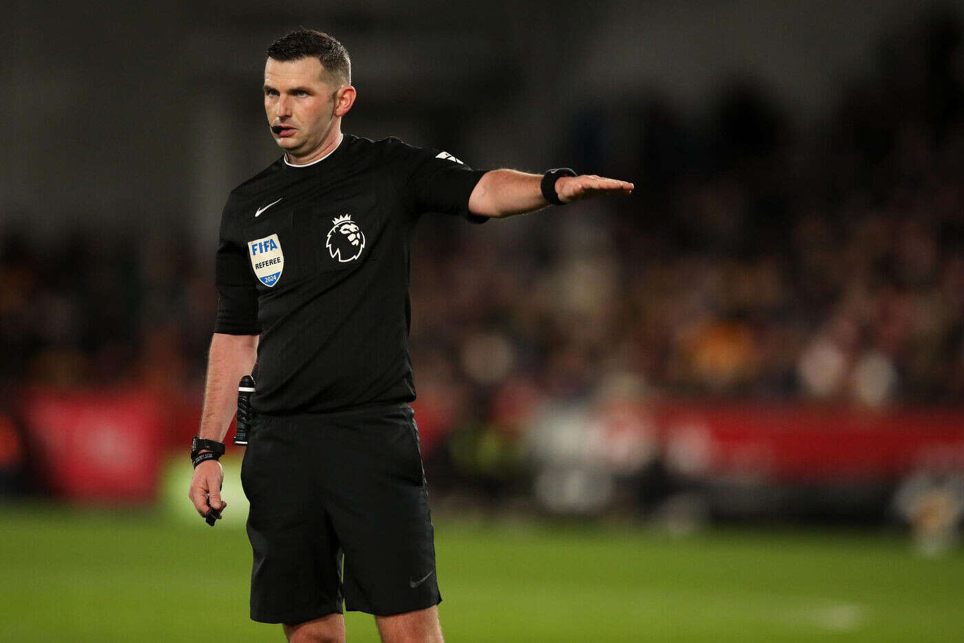 PSG-Brest : qui est Michael Oliver, l’arbitre anglais désigné pour le barrage retour de Ligue des champions ?