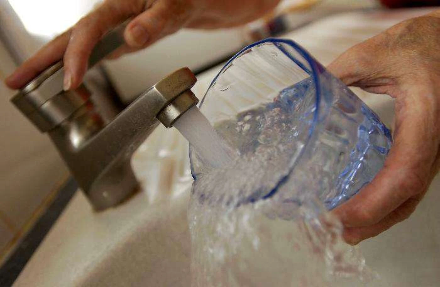 Polluants éternels PFAS dans les eaux bretonnes : « Pas de panique ! »