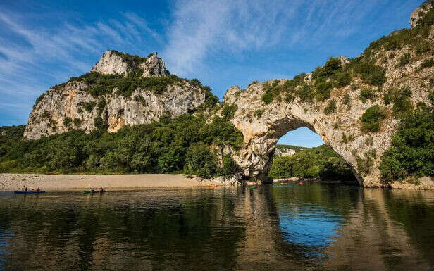 On connaît enfin l’âge du Pont d’Arc en Ardèche