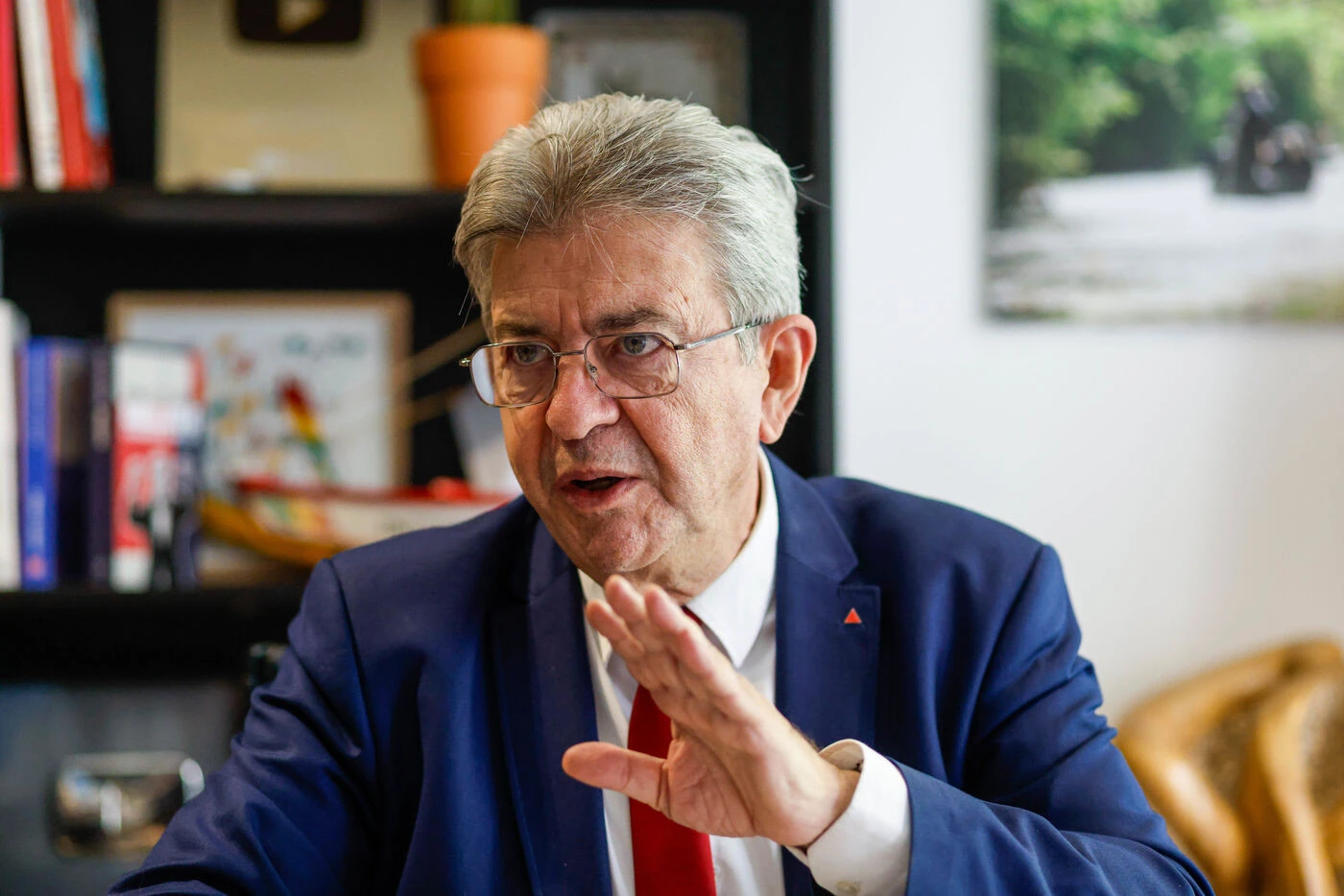Mélenchon appelle la gauche à voter la motion de censure de LFI après les annonces de Lecornu