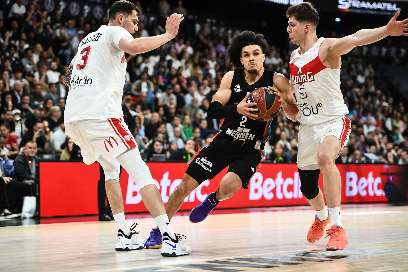 Paris Basketball - Bourg-en-Bresse (100-89) : le résumé du succès des Parisiens dans le match 1 des demi-finales