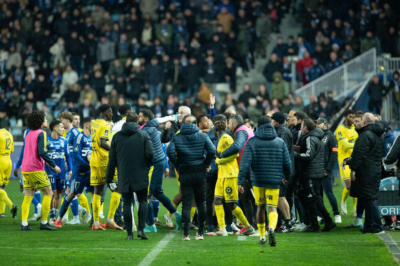 « Oui, je vais payer la faute que j’ai commise » : après son coup de sang, l’entraîneur de Bastia s’explique